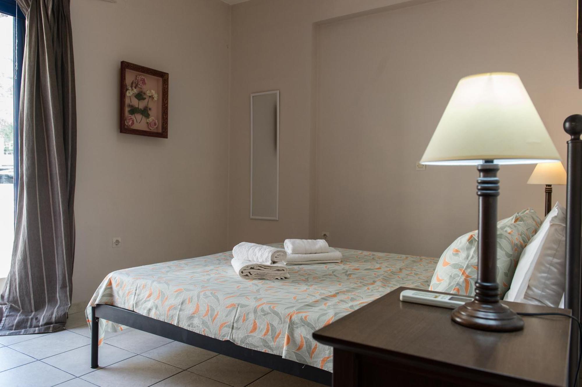 Kamari Blue Apartments Kalamata Exterior photo